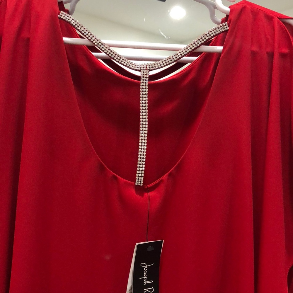 Red blouse - Picture 3 of 3